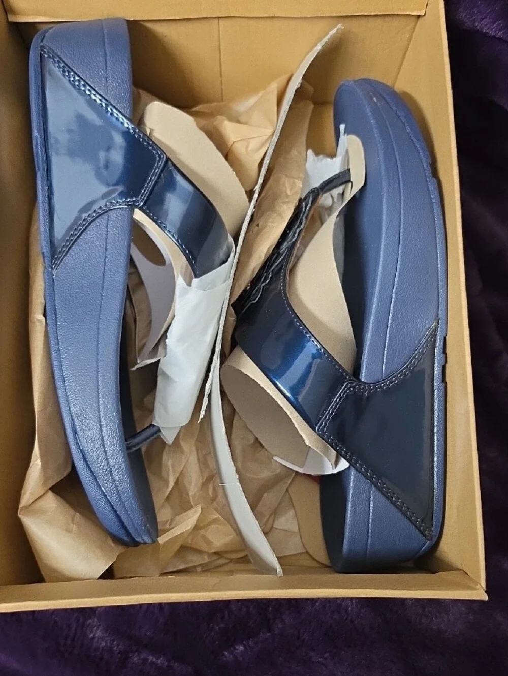 FitFlop Blue Floral Sequin Thong Sandals Sz 8 NWB